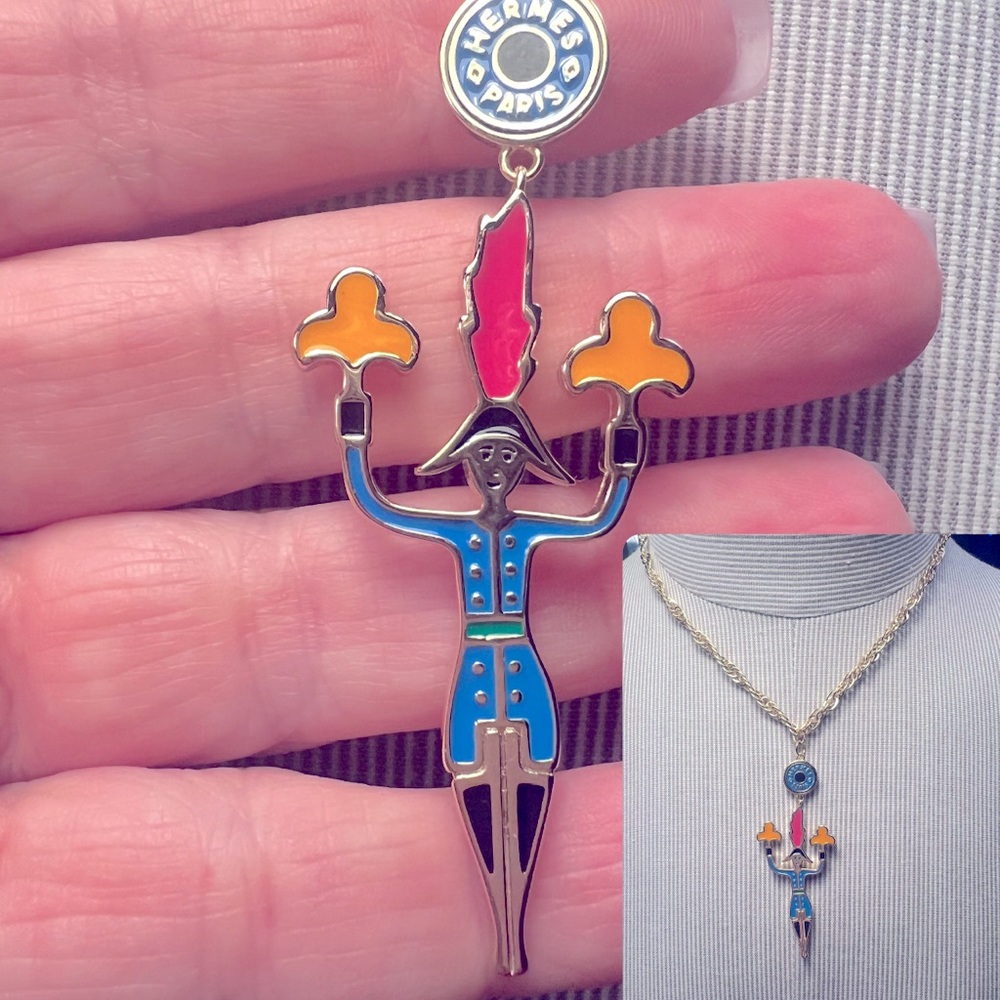 Multicolor Pendant Necklace